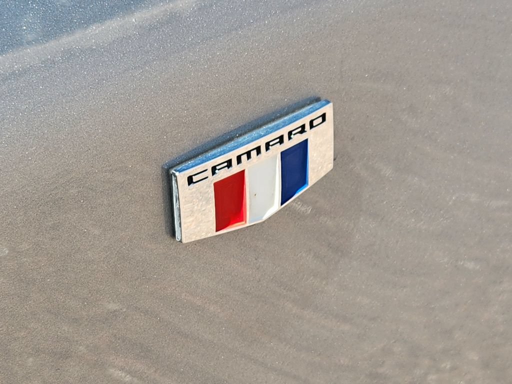 Used 2023 Chevrolet Camaro LT RWD image 31