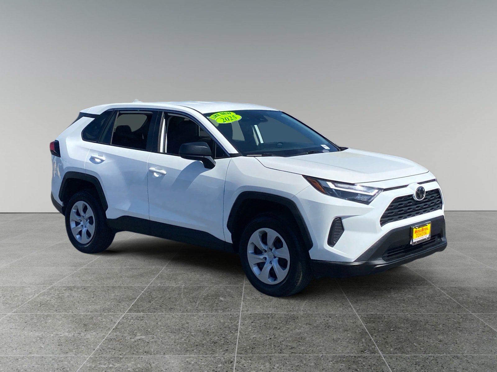 Used 2025 Toyota RAV4 LE AWD/4WD image 7