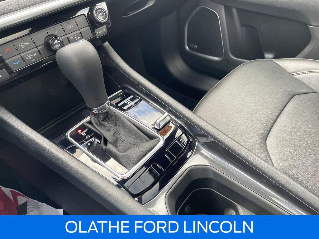 Used 2024 Jeep Compass Latitude w/ Sun and Sound Group image 28