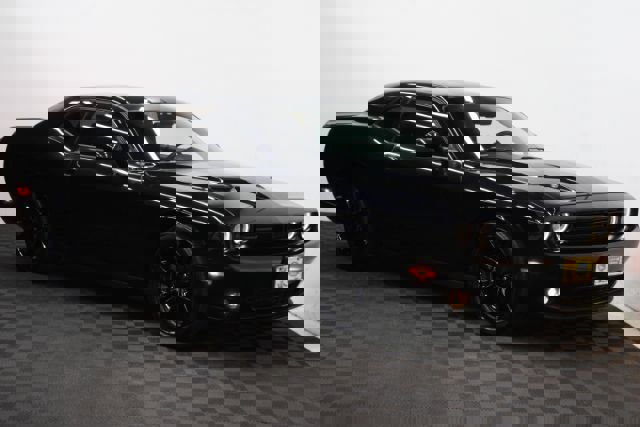 Used 2016 Dodge Challenger SXT w/ Blacktop Package image 1