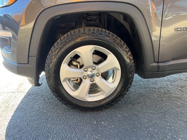 Used 2019 Jeep Compass Latitude w/ Cold Weather Group image 5