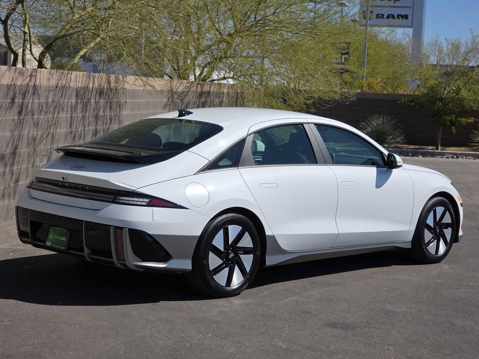 Used 2024 Hyundai Ioniq 6 SE image 9