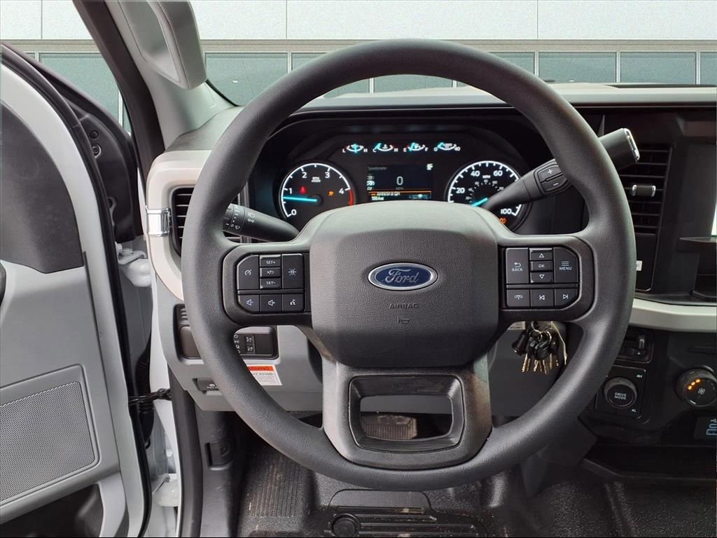 New 2026 Ford F550 4x4 Supercab Super Duty image 13