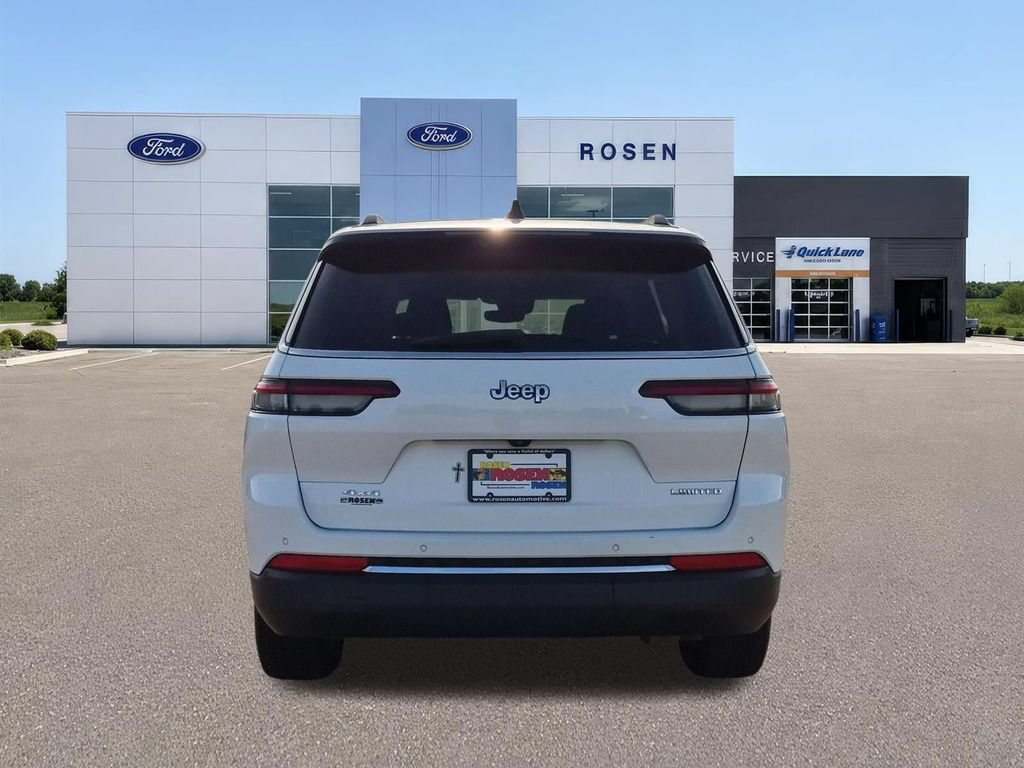 Used 2023 Jeep Grand Cherokee L Limited AWD/4WD image 4