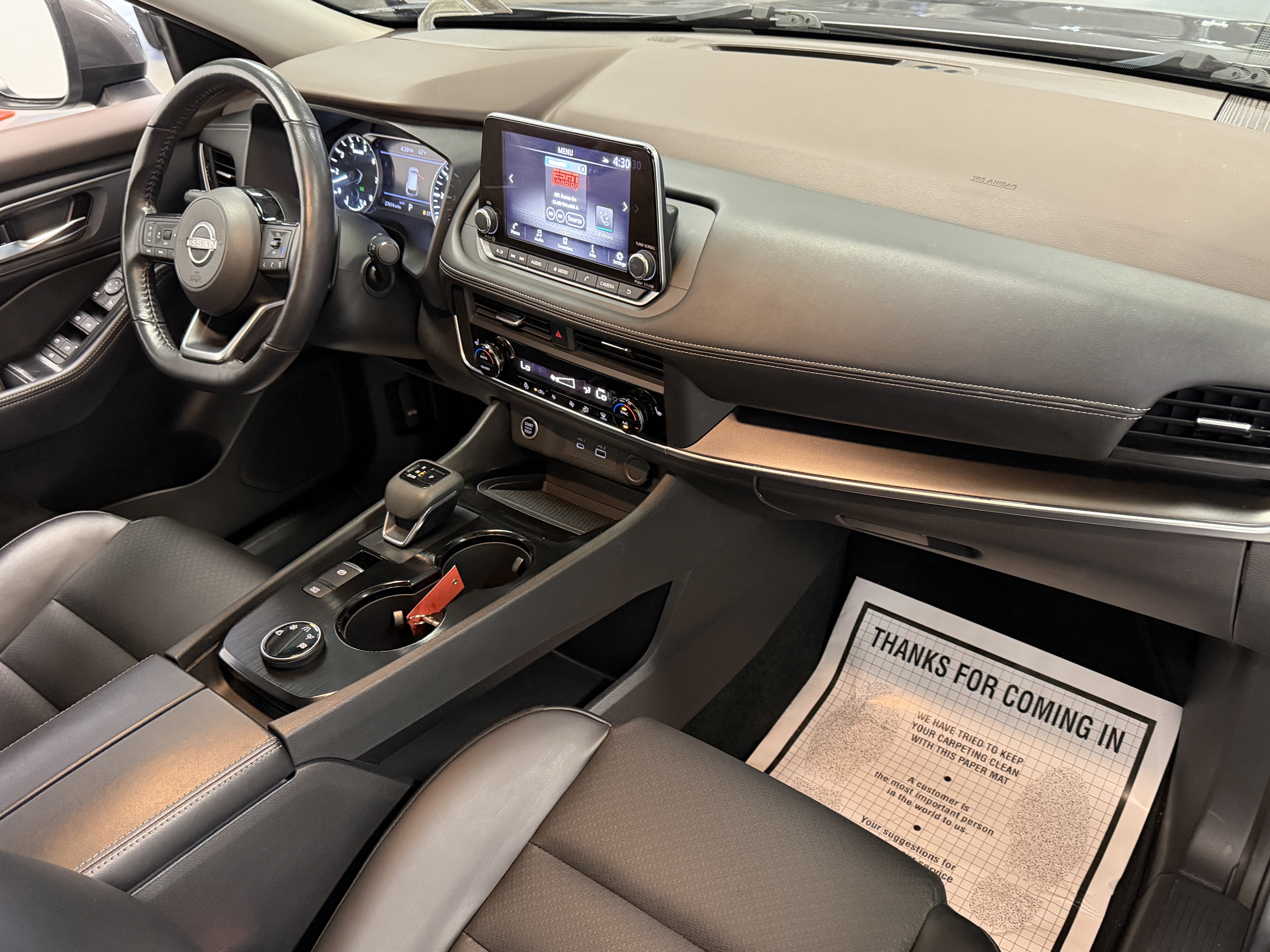 Used 2023 Nissan Rogue SV w/ SV Premium B Package AWD/4WD image 19