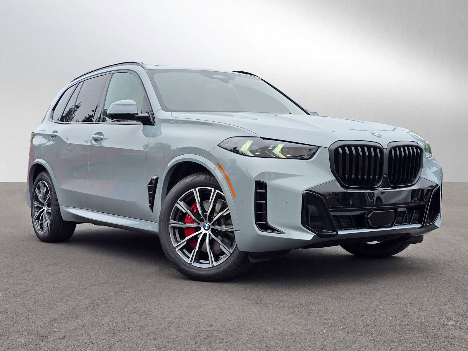 New 2026 BMW X5 xDrive40i w/ M Sport Package image 1