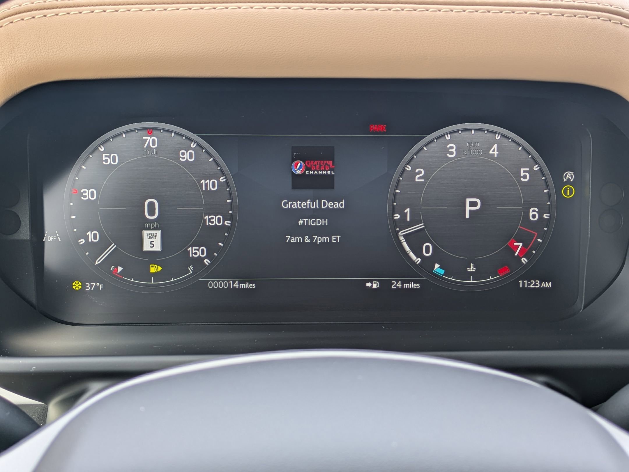 New 2026 Land Rover Defender 110 X-Dynamic SE image 10