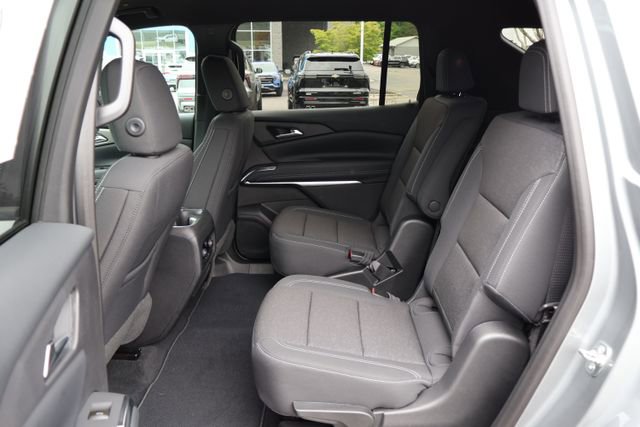 New 2026 Chevrolet Traverse LT FWD image 17