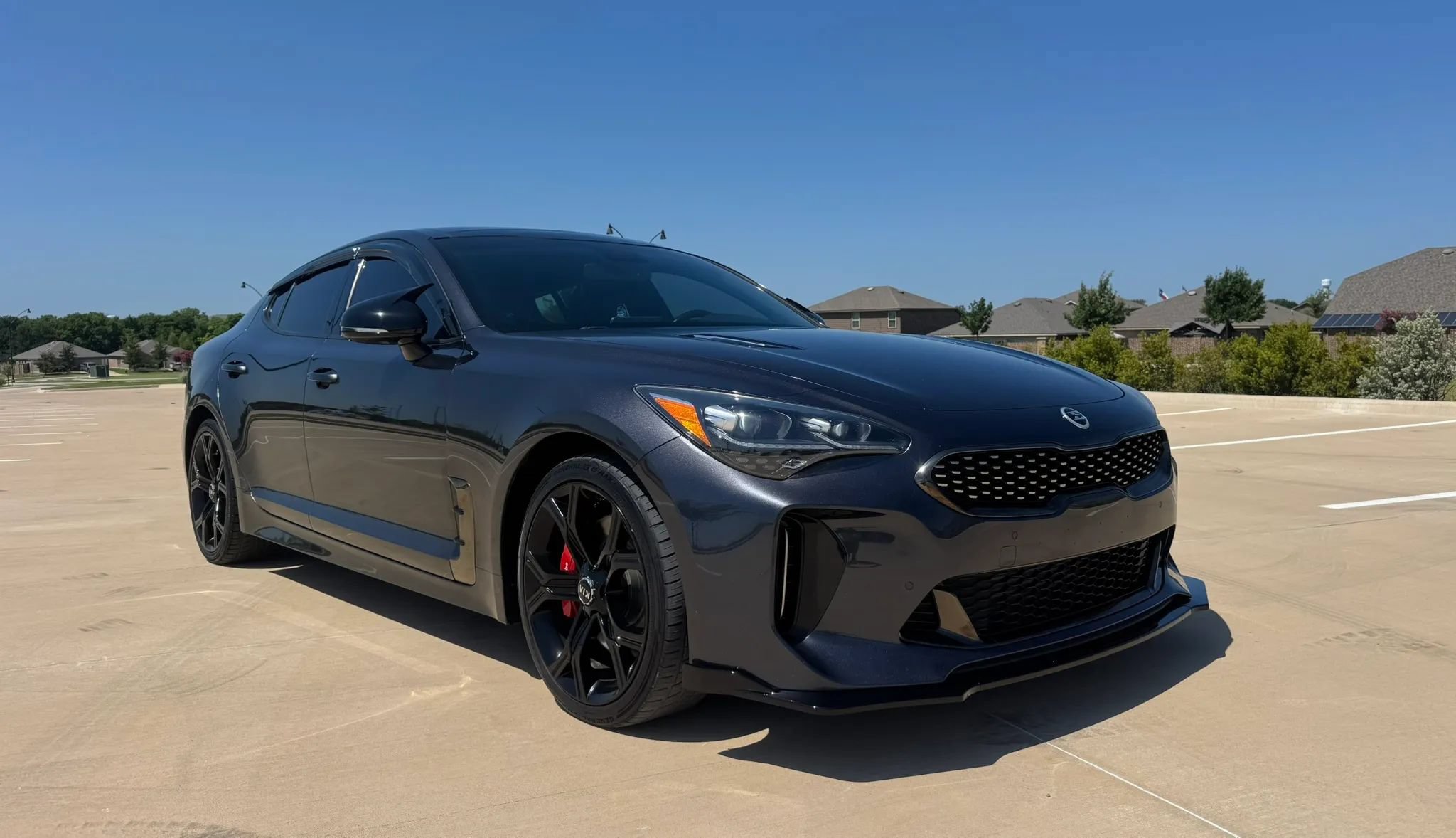 Used 2018 Kia Stinger GT1 AWD/4WD image 3