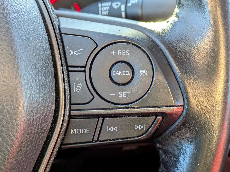 Used 2021 Toyota Camry XSE image 19