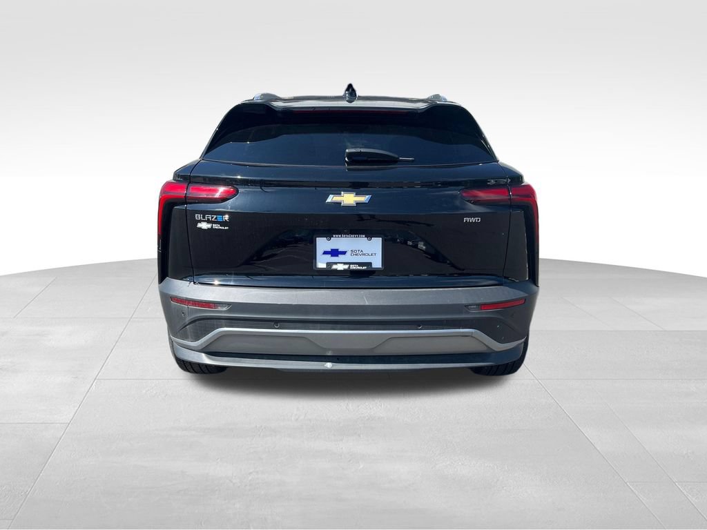 New 2025 Chevrolet Blazer EV LT w/ Super Cruise Package AWD/4WD image 4