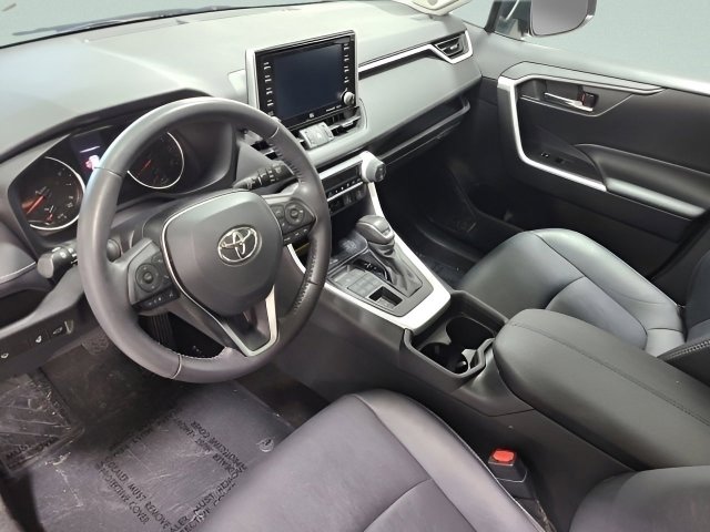 Used 2021 Toyota RAV4 XLE Premium AWD/4WD image 26