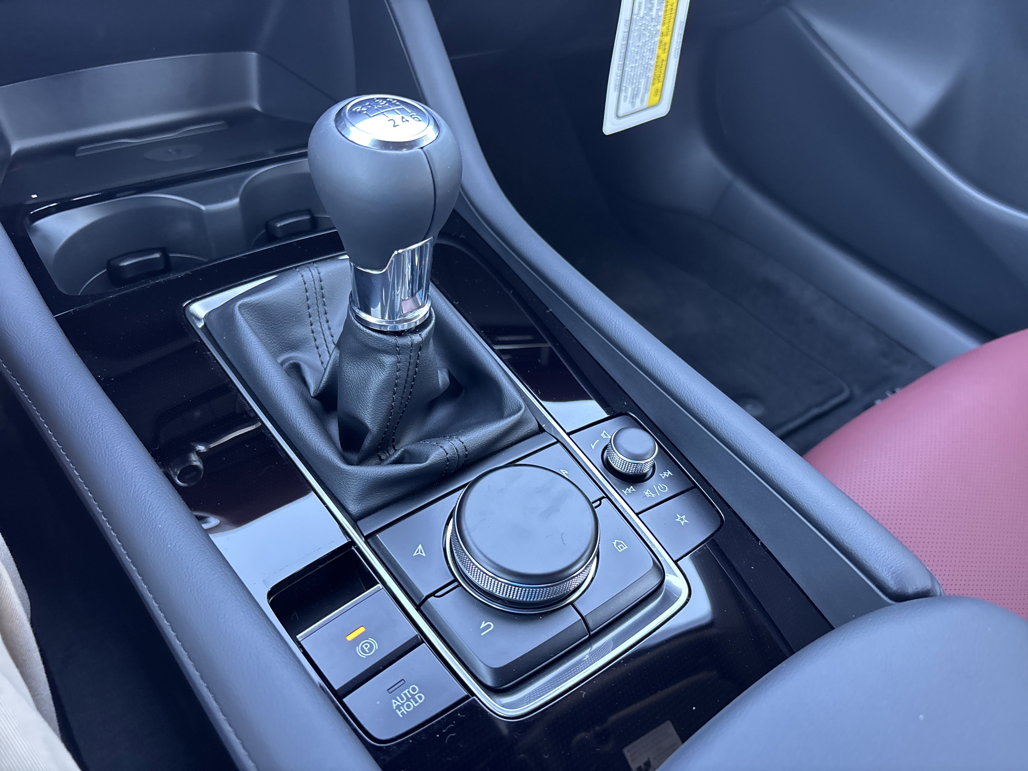 New 2026 MAZDA MAZDA3 2.5 S Hatchback w/ Premium Pkg image 37