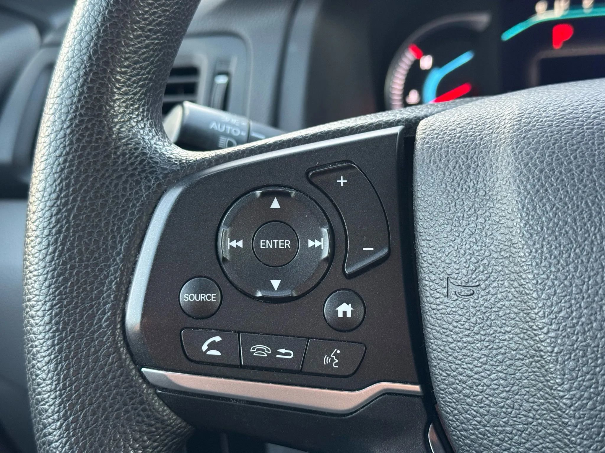 Used 2019 Honda Pilot LX image 29