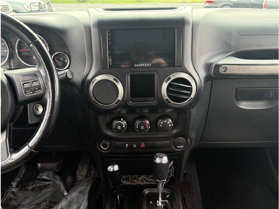 Used 2012 Jeep Wrangler Unlimited Sport w/ Connectivity Group AWD/4WD image 14