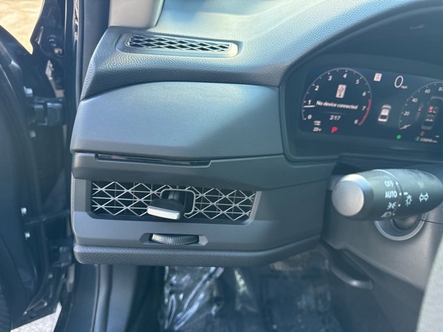 Certified 2023 Honda Accord EX image 19