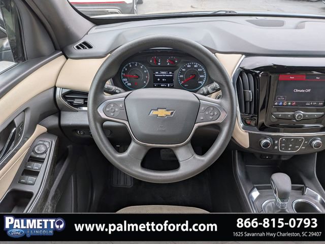 Used 2023 Chevrolet Traverse LS FWD image 16
