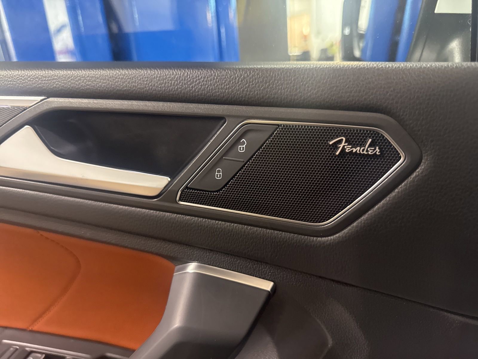 Used 2019 Volkswagen Tiguan SEL Premium image 29