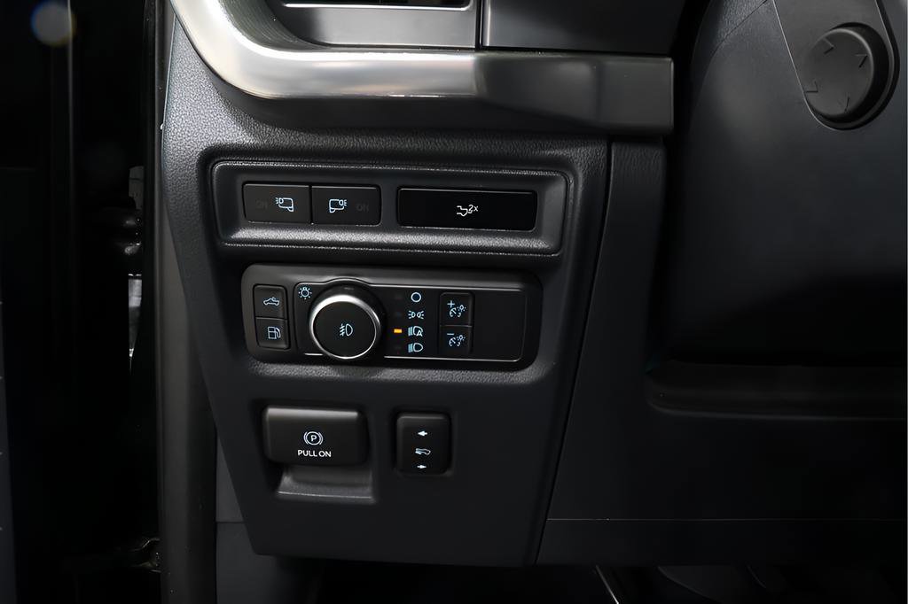 Used 2022 Ford F150 Lariat w/ Equipment Group 502A High image 18