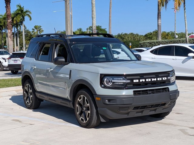 Used 2023 Ford Bronco Sport Outer Banks image 3