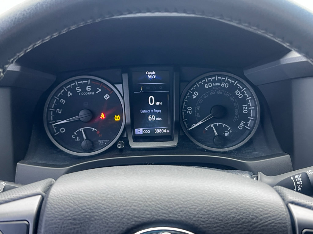 Used 2021 Toyota Tacoma TRD Sport w/ Technology Package image 20