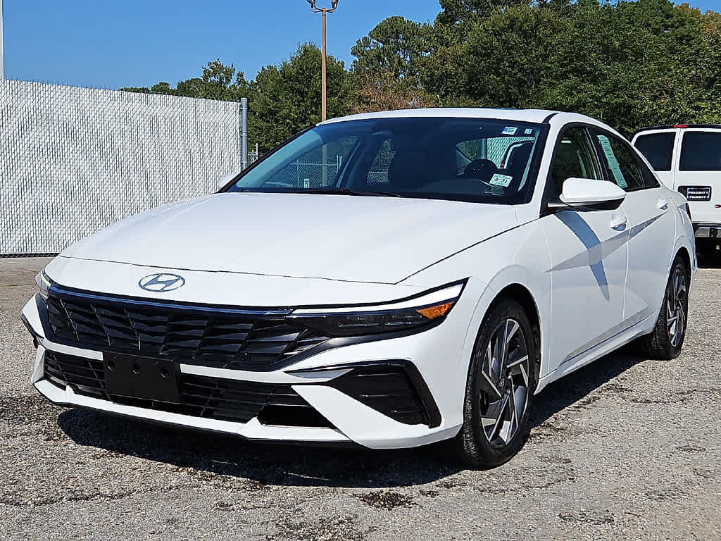 Used 2025 Hyundai Elantra SEL