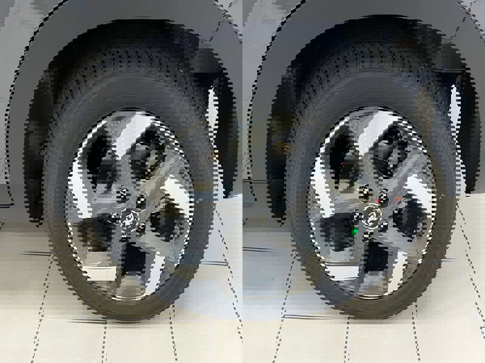 Used 2026 Hyundai Venue SEL image 14