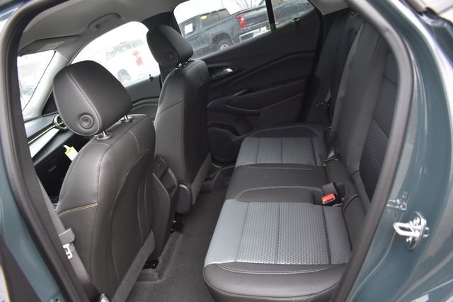 New 2026 Chevrolet Trax LT w/ LPO, Blackout Package image 18