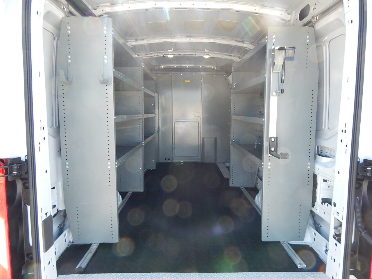 Used 2025 Ford Transit 250 148 Medium Roof RWD image 3