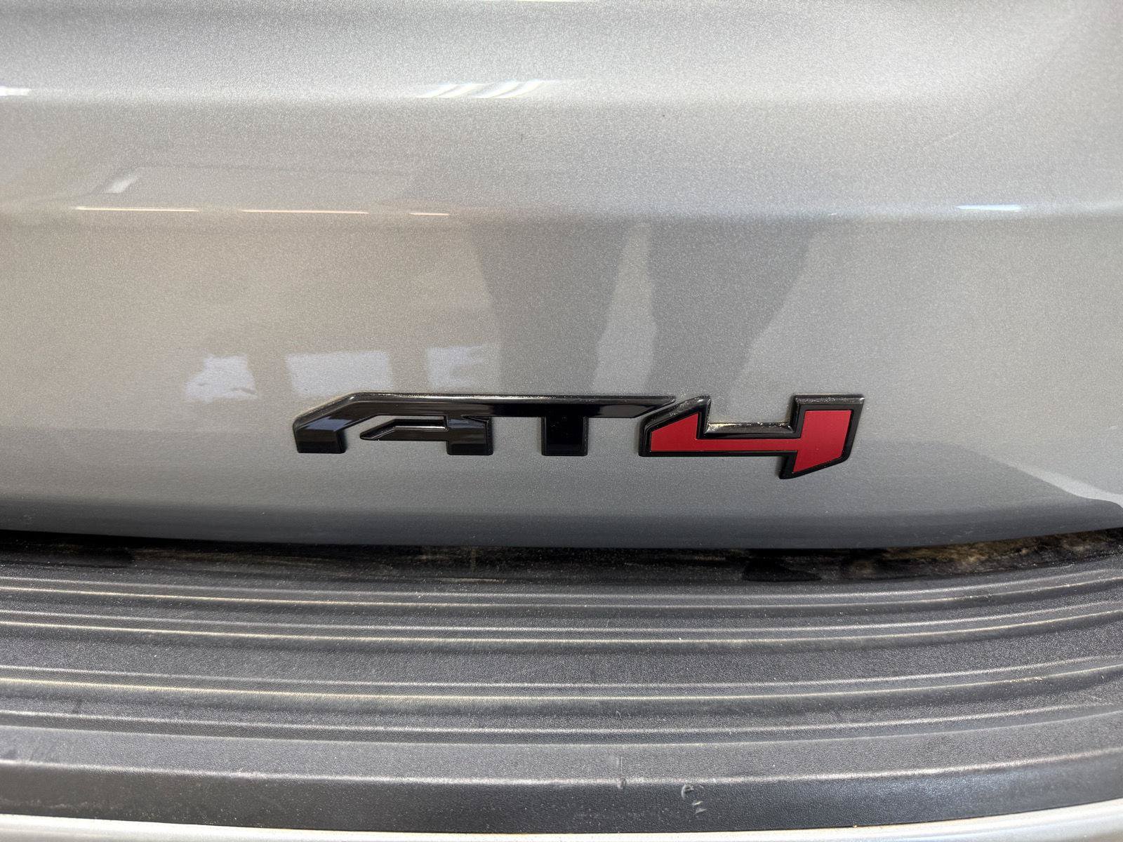 Used 2024 GMC Yukon XL AT4 w/ AT4 Premium Plus Package AWD/4WD image 39
