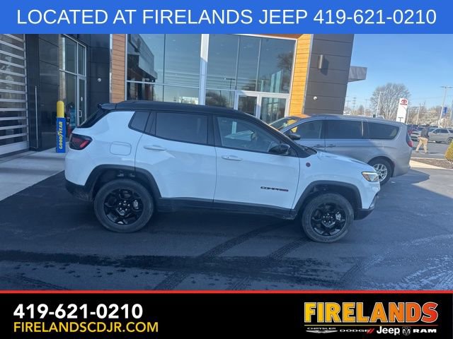 Used 2023 Jeep Compass Trailhawk w/ Trailhawk Elite Group image 23
