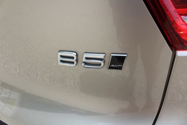 Certified 2023 Volvo XC40 B5 Ultimate w/ Climate Package AWD/4WD image 15