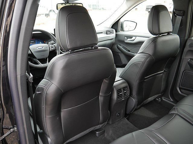 New 2025 Ford Escape SE w/ PHEV Premium Package FWD image 14