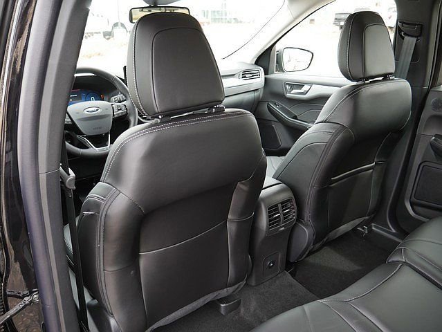 New 2025 Ford Escape SE w/ PHEV Premium Package FWD image 14