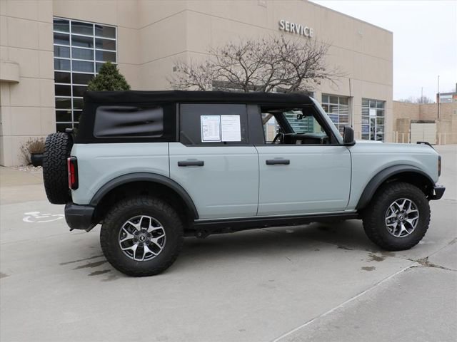 Used 2021 Ford Bronco Badlands image 6
