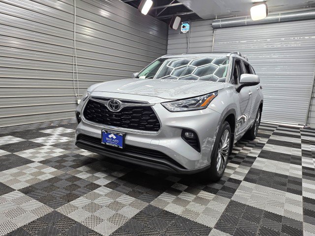 Used 2021 Toyota Highlander Limited