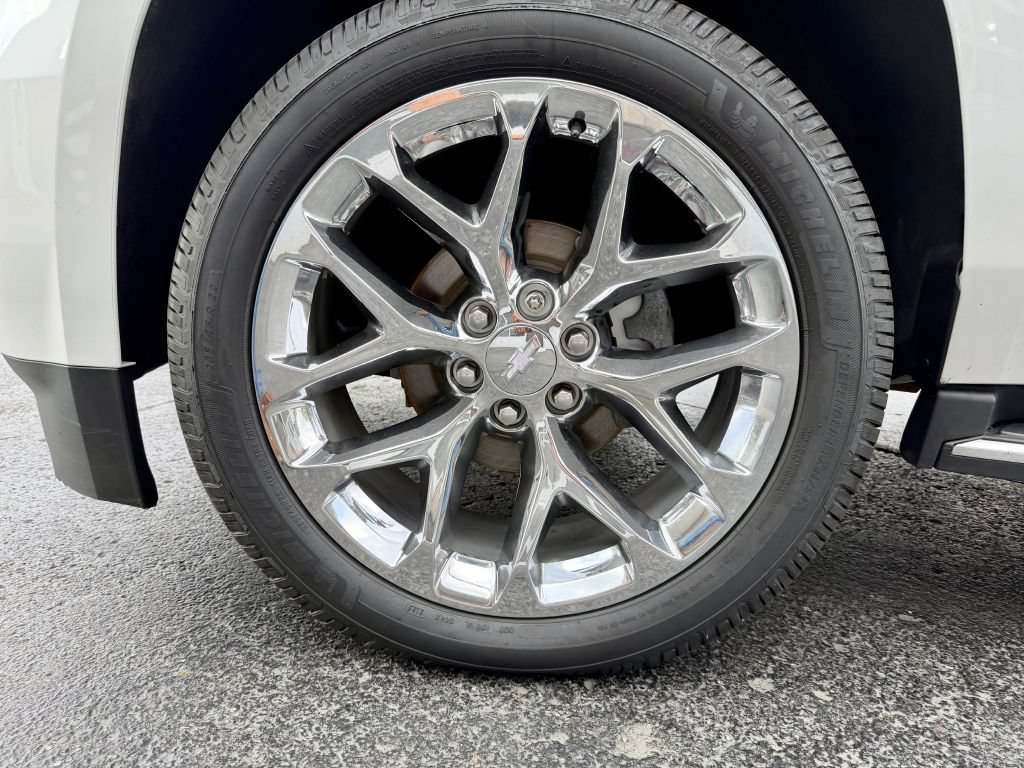 Used 2018 Chevrolet Tahoe Premier AWD/4WD image 35