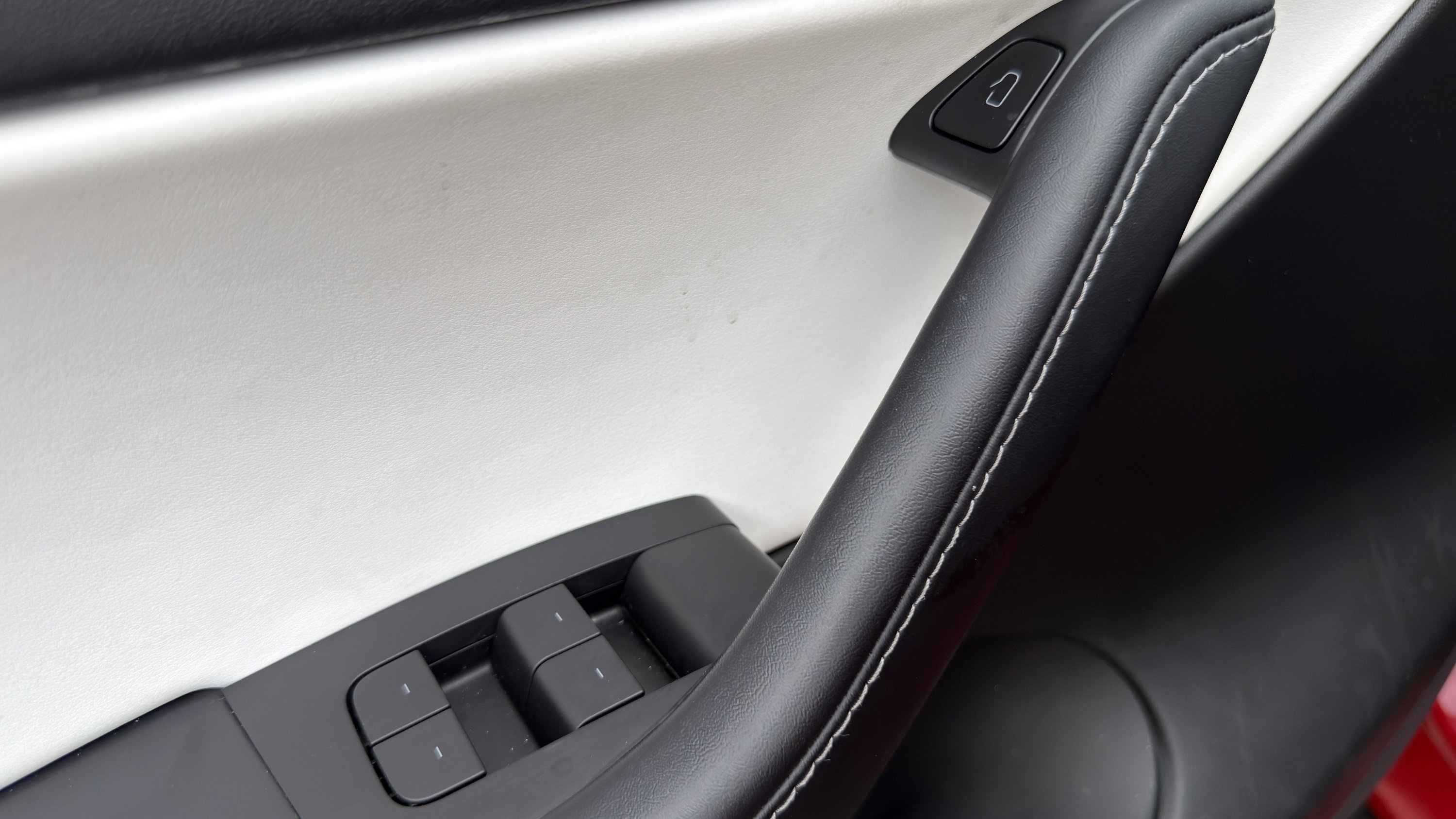 Used 2021 Tesla Model Y Long Range image 44