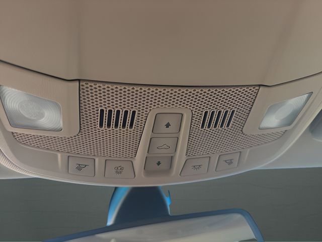 Used 2017 Lincoln MKZ Reserve w/ Climate Package image 19