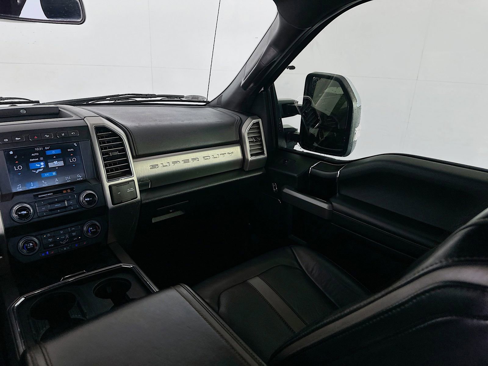 Used 2019 Ford F250 Platinum w/ Platinum Ultimate Package AWD/4WD image 25
