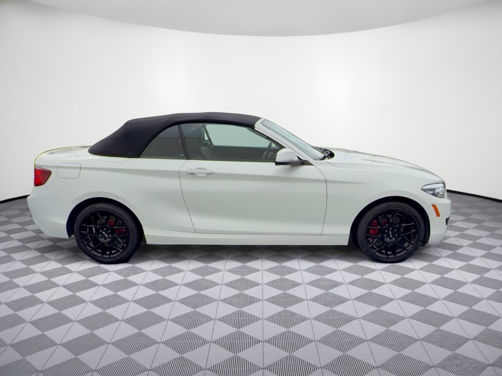 Used 2020 BMW 230i xDrive Convertible AWD/4WD image 8