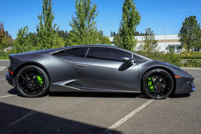 Used 2017 Lamborghini Huracan LP 580-2 RWD image 9
