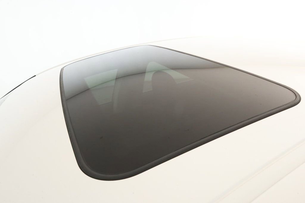 Used 2024 Lexus ES 350 w/ Premium Package image 8