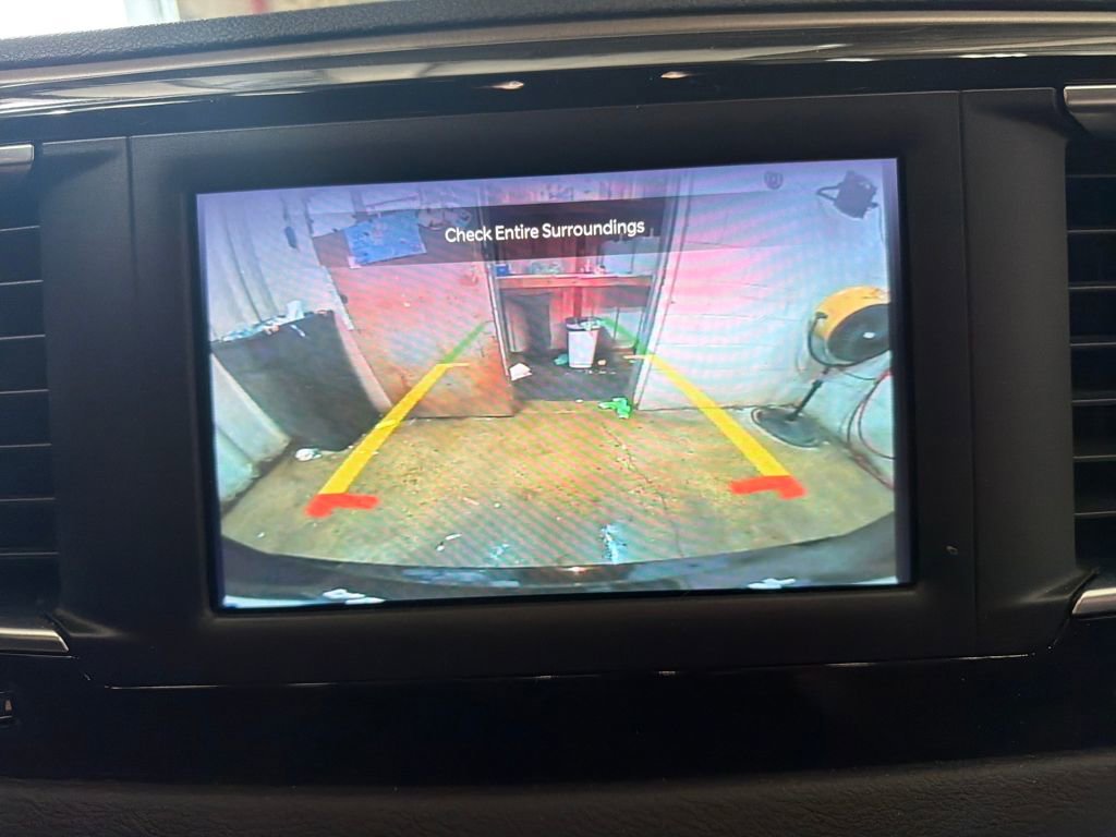 Used 2024 Chrysler Voyager LX FWD image 16