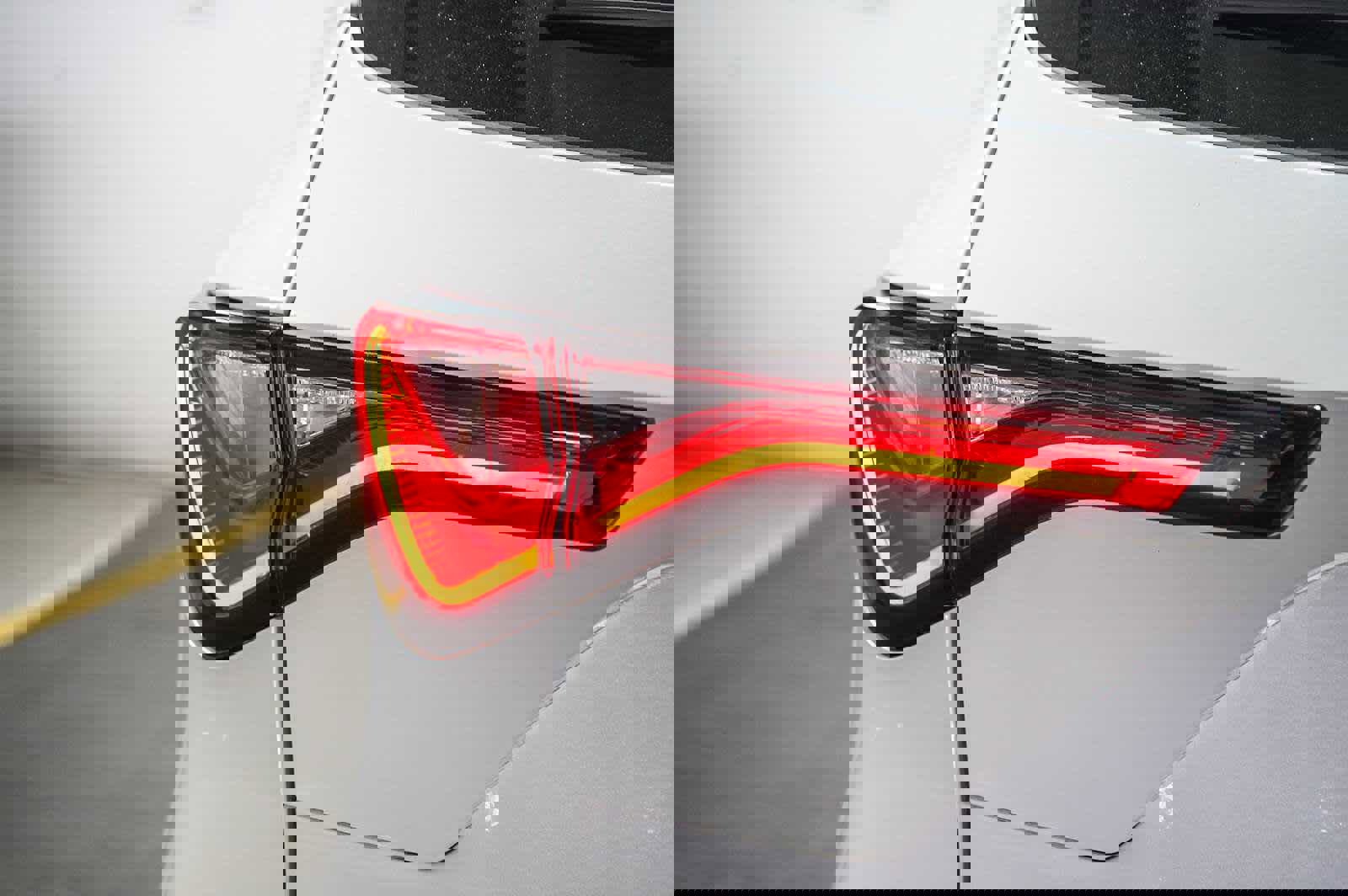 Used 2023 Acura MDX FWD w/ Technology Package image 13