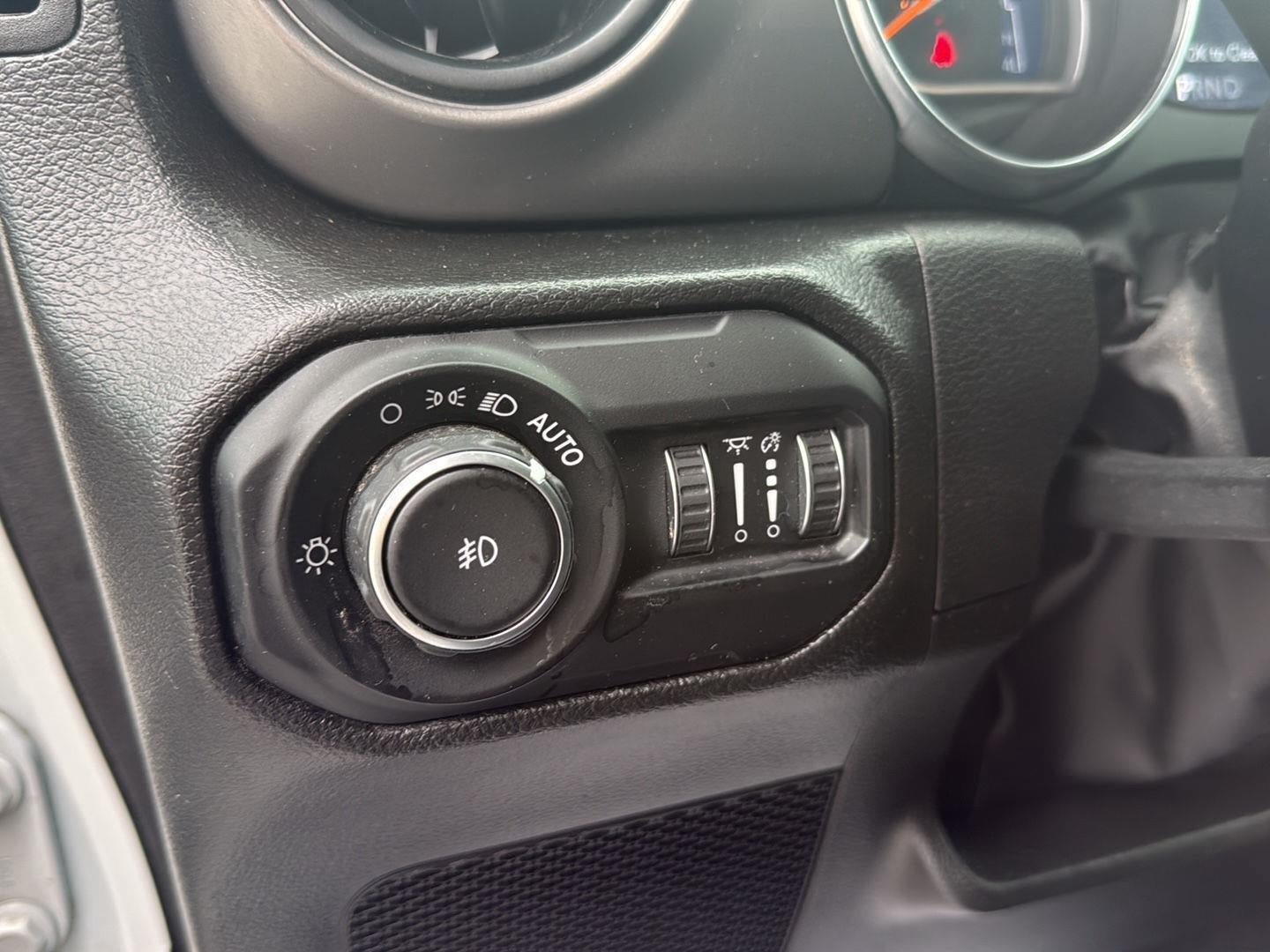 Used 2022 Jeep Wrangler Unlimited Sport AWD/4WD image 17
