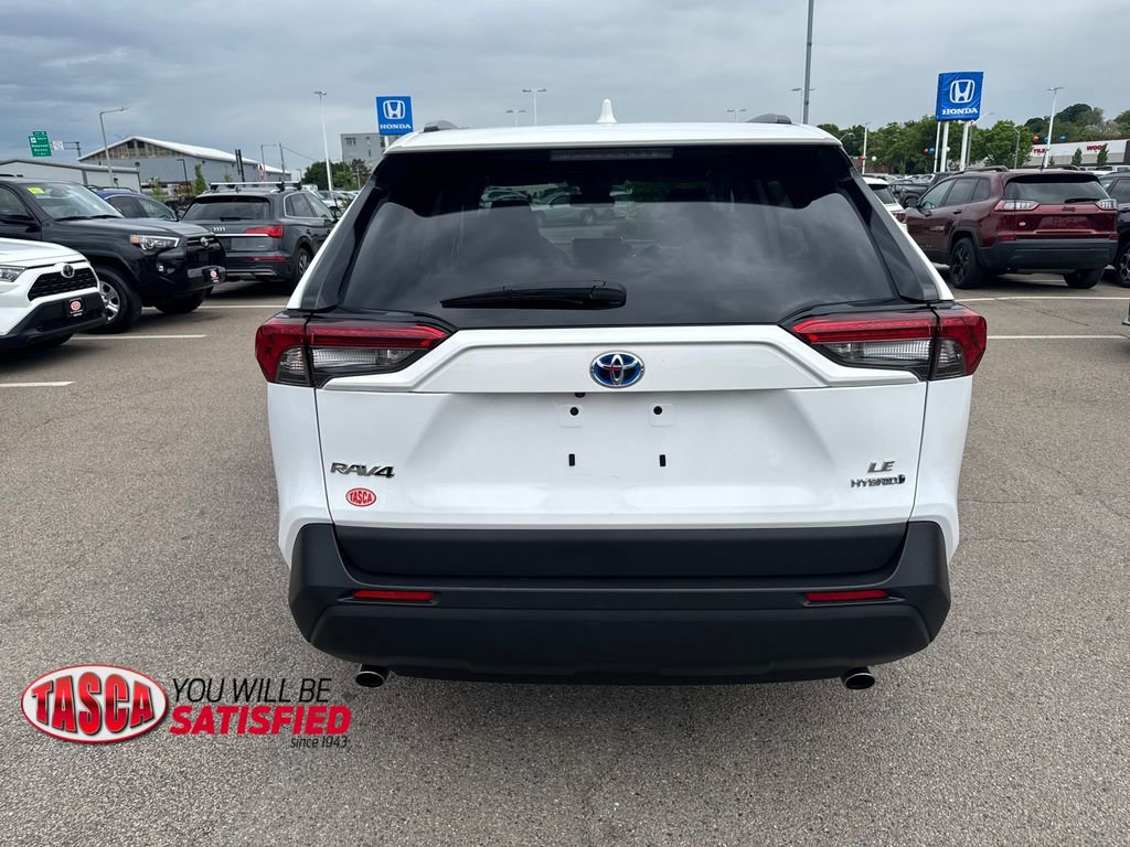 Used 2024 Toyota RAV4 LE AWD/4WD image 6