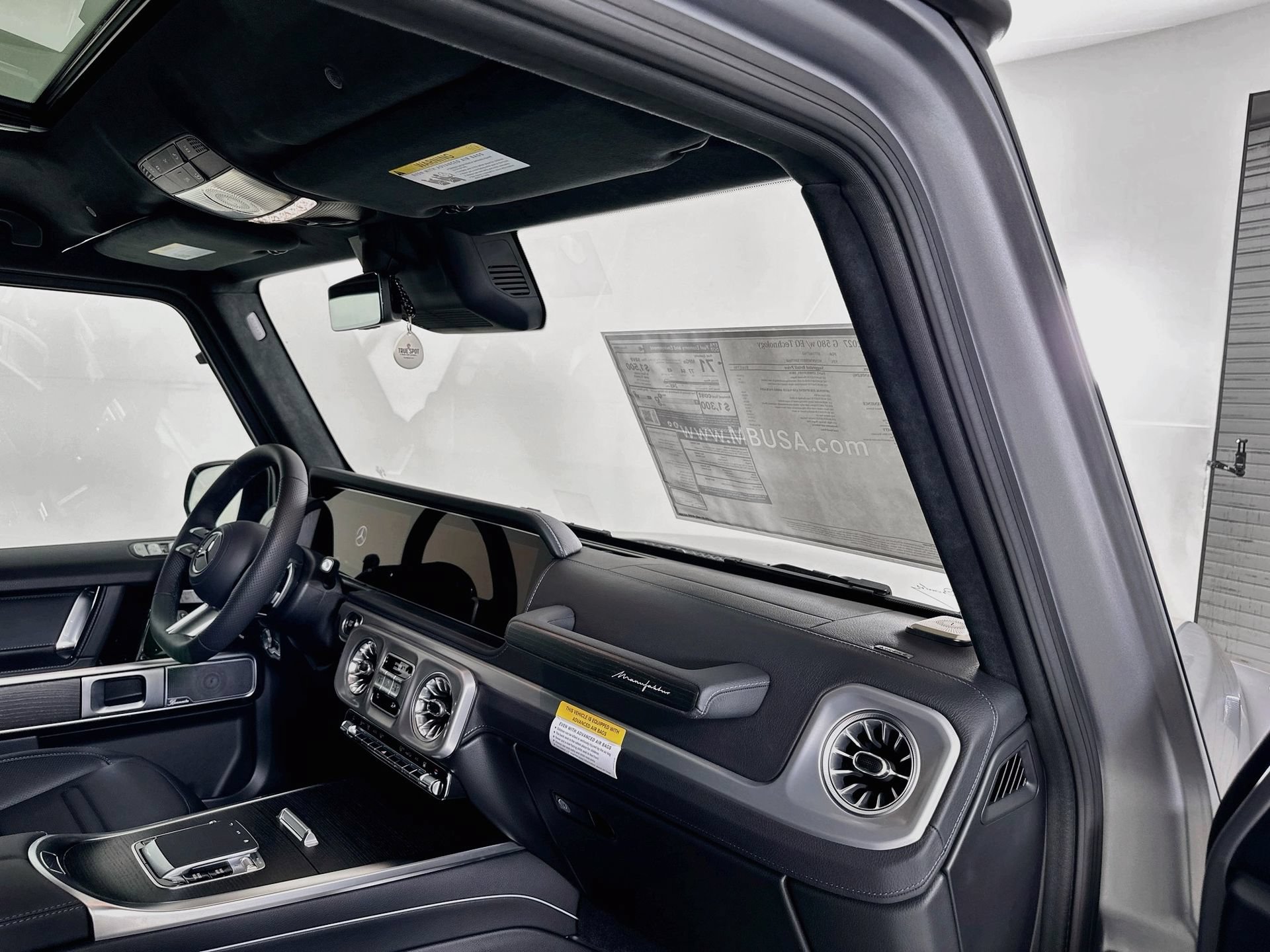 New 2027 Mercedes-Benz G 580 e image 33
