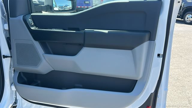New 2026 Ford F250 XL w/ XL Chrome Package RWD image 10