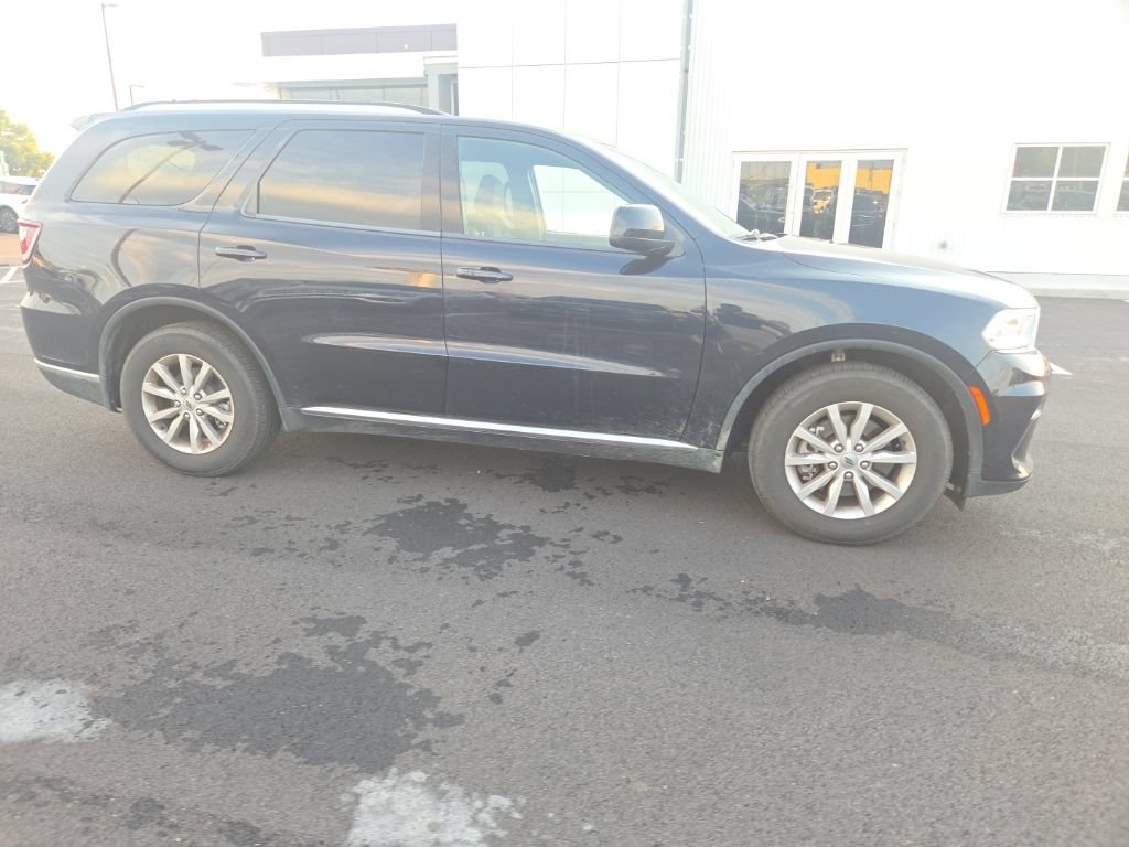 Used 2024 Dodge Durango SXT w/ 3rd Row Seating Group RWD image 16